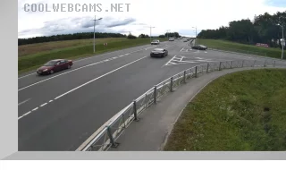 Webcam at the intersection of Kaliningradsky Prospekt and Molodyozhnaya Street, Svetlogorsk