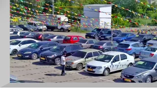 Webcam in the parking lot of the Avtollion car broker, Samara