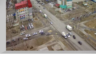 Webcam at the crossroads of Mir - Neftyanikov