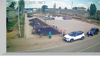 Webcam with a view of the monument to fellow countrymen, Oktyabrsky settlement